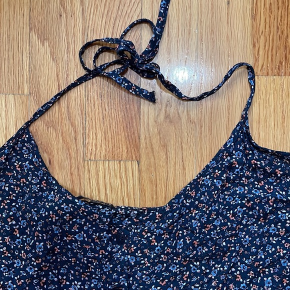 NWOT Brandy Melville Navy Blue Floral Button Halter Tank Top - Light and Airy - Picture 3 of 7